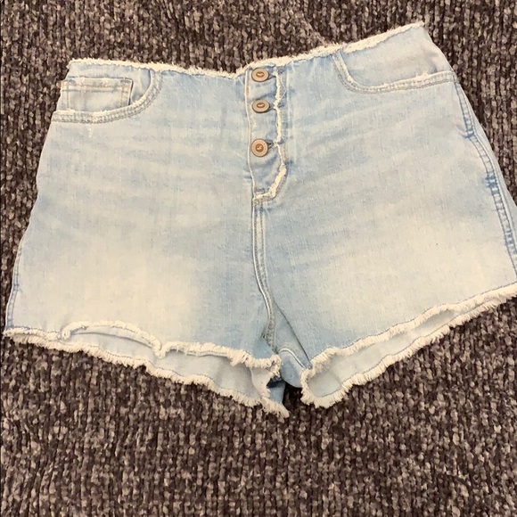 Holister high waisted shorts - Picture 1 of 3
